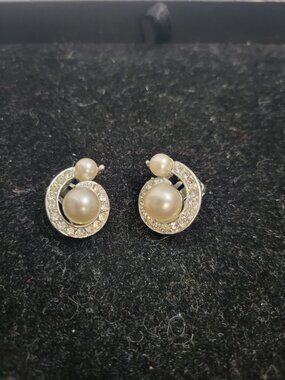 Richelieu Sterling and Pearl Swirl Clip On Earrings